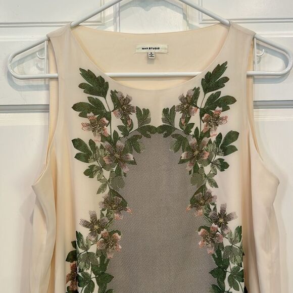 Max studio cream, a line dress with floral design size small - Picture 2 of 12